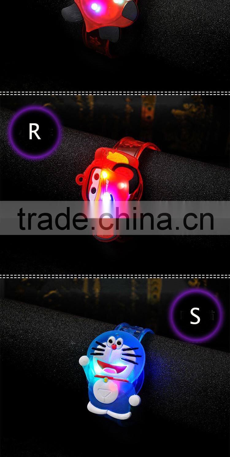 Hot Sell kids Gifts Cartoon Dolphin Design Flashes LED Flashing Bracelet