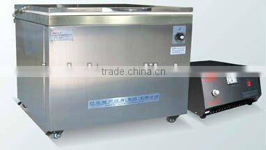Ultrasonic cleaning machine