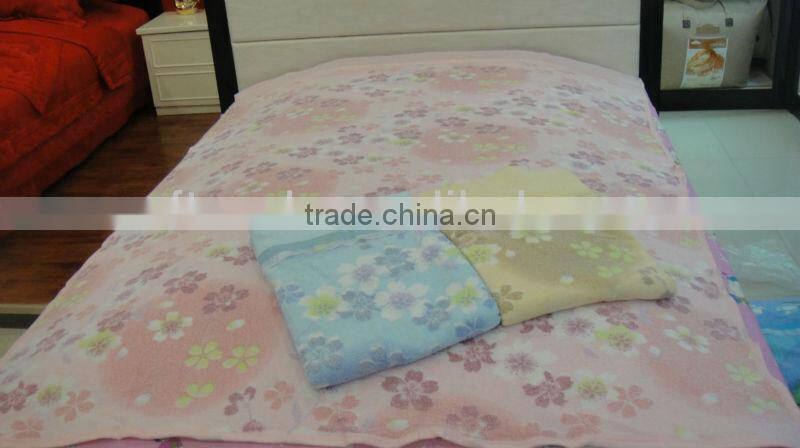 Super soft Luxury and high quality three layers heavy 100% cotton gauze towelket towel blanket
