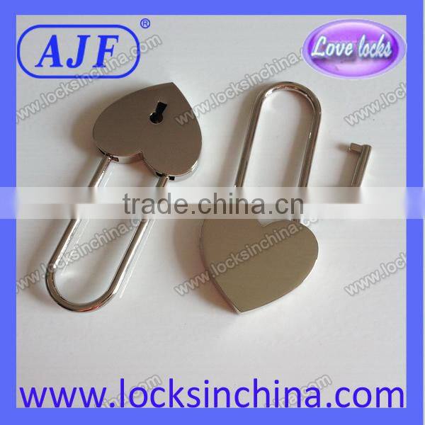 AJF Newest long shackle lover's heart shape lock for valentines day promotional items