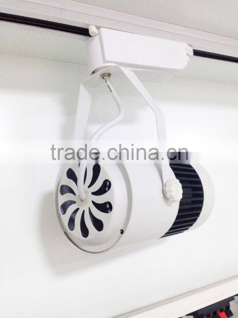 2016 High Quality LED Track Light