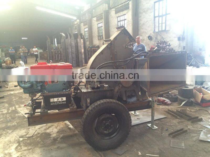 Professional mobile diesel engine wood sawdust crusher with 5-10% discount