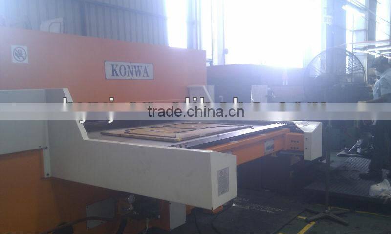 200T Auto-Feeding Precise Four-column Hydraulic Plane Cutting Machine/Die Cutting Machine/Mould Cutting Machine PLC CONTROL