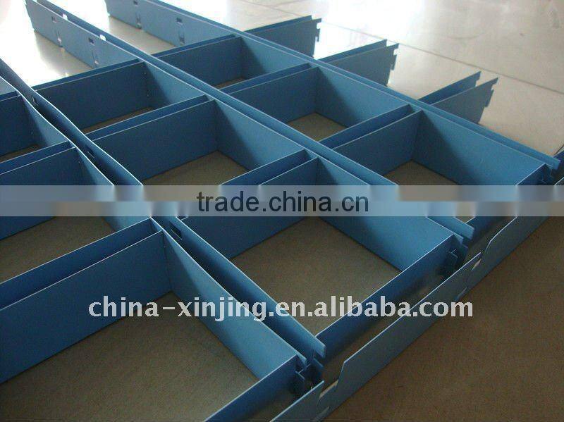 Metal open cell ceiling