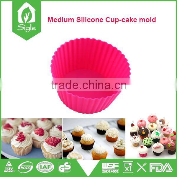 China Manufacture Wholesale Baby Bake Cake 12 cups Silicone Cupcake Mold muffin cup pan baking mold