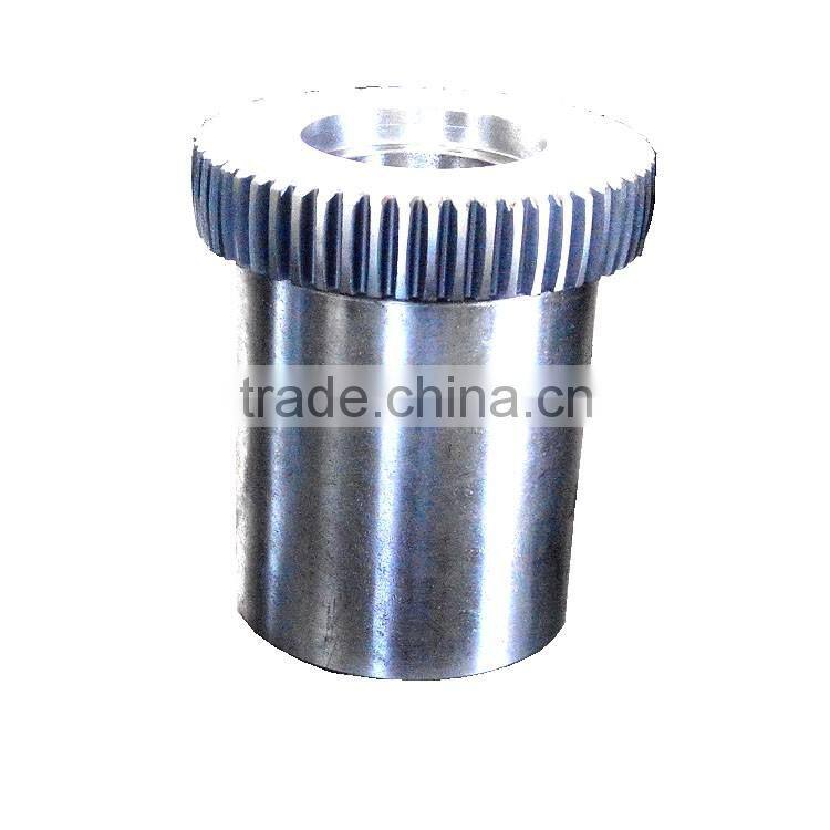 Main shaft in starter drive timing gear