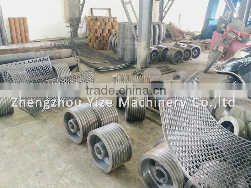 Automatic Alloy Blade small wood log crusher grind / wood shredder chipper