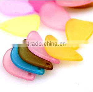 Acrylic petal shaped beads in mixed color and different size,diy Jewelry Accessories