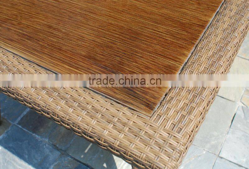 Wholesale Excellent Waterproof Garden Outdoor Wicker Furniture Table Set