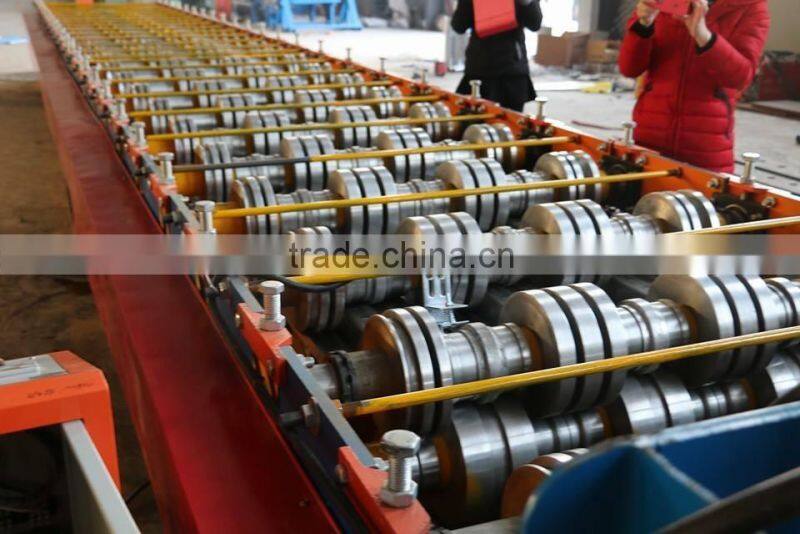 Novel design of DX 720 floor deck roll forming machine