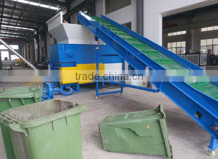 Plastic shredder and crusher for the big garbage barrel