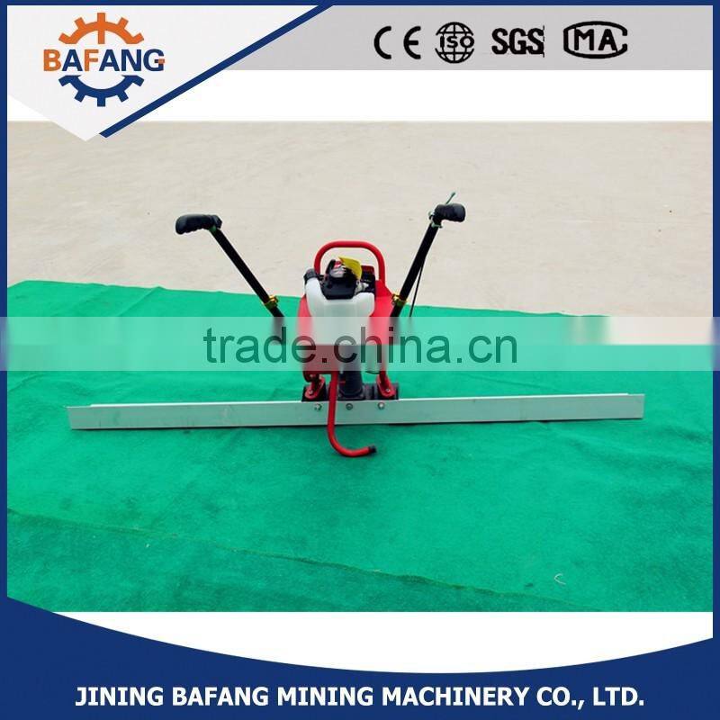 Smooth surface finishing machine aluminum vibratory concrete screed