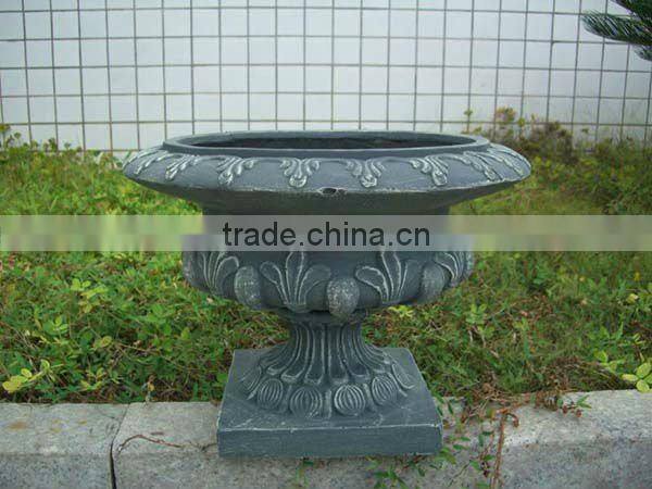 2015 popular tankshaped giant plant pots