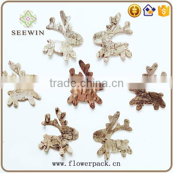 Small deer natural flower wood bark engraving