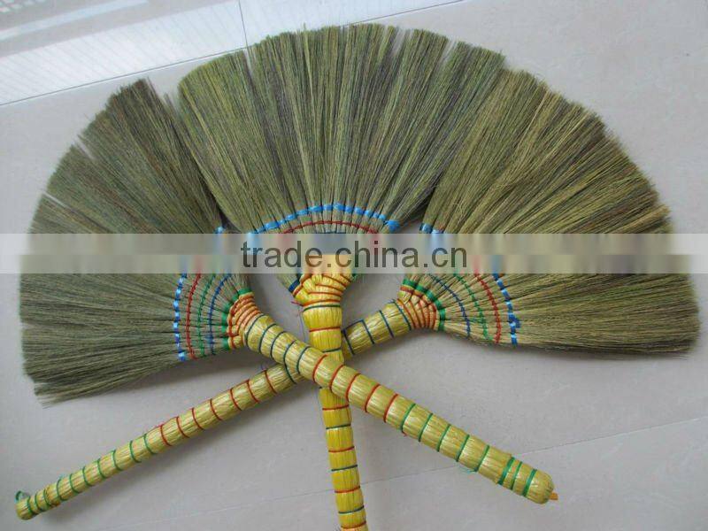 Natural Chinese Silvergrass wooden broom