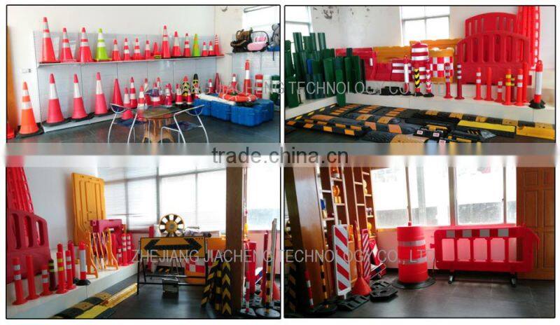 T-Top blowing plastic road traffic signal