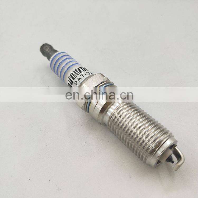 SP-411/AYFS22FM Spark Plug For Ford Lincoln Motorcraft Finewire Platinum