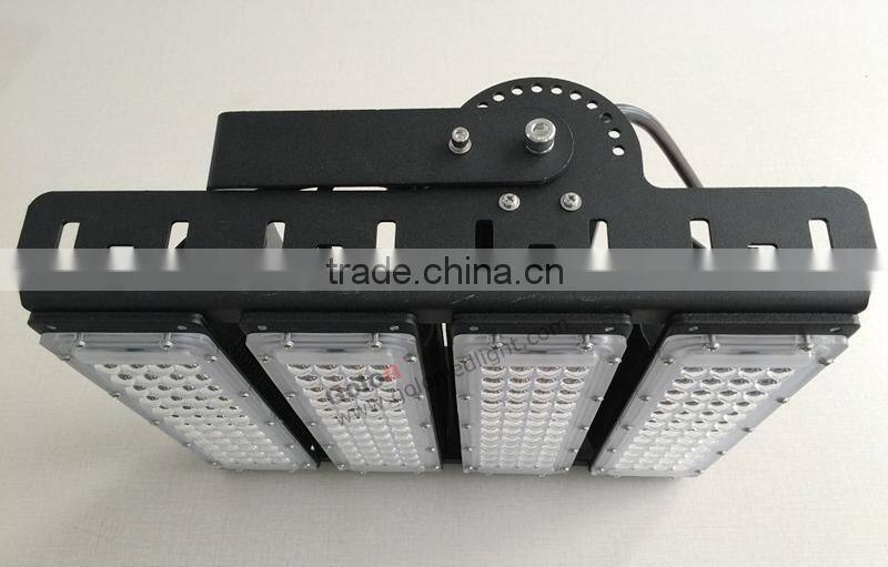 Panel led high bay light 200W IP65 wateproof 5 years warranty for sport court lighting led tennis court lighting