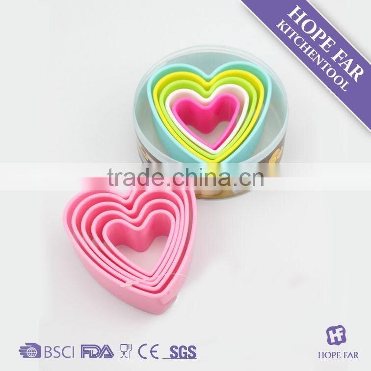 0600043 Hot sale 5pcs heart shape plastic cake mould set