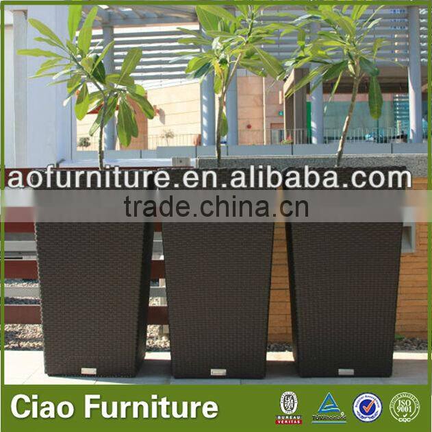 Rattan flower pot for garden use