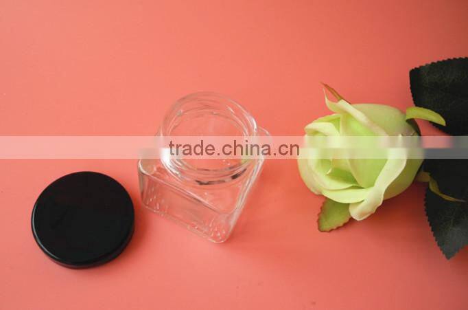 buttom price smooth square chili sauce glass jar with black lid