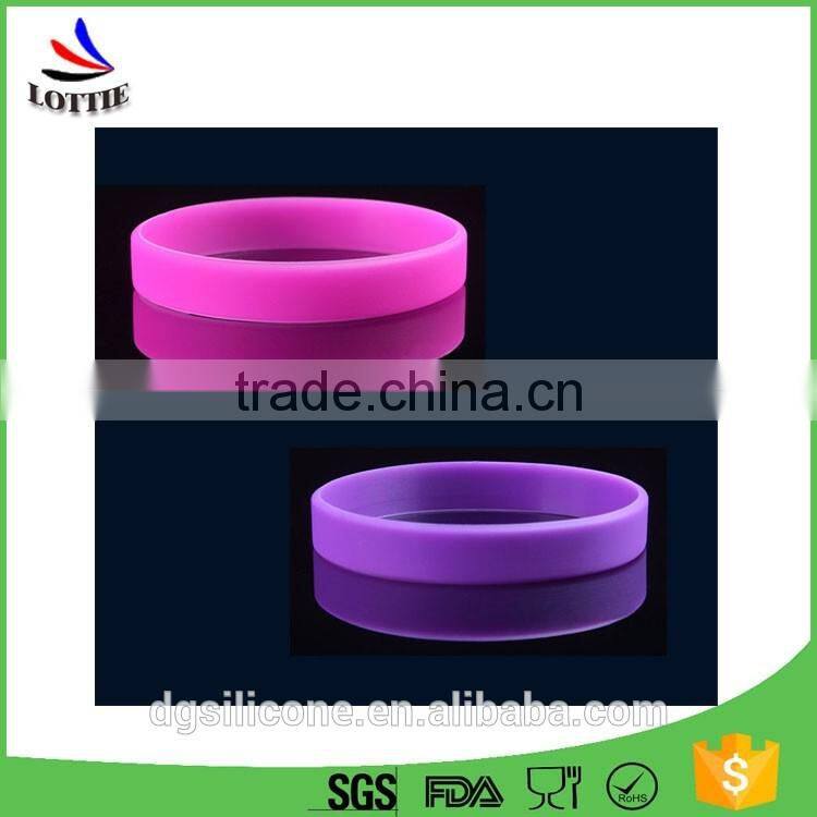 Promotional Colorful Debossed Cheap custom silicone wristbands