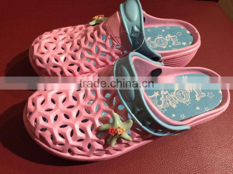 GZY wholesale overstock shoes hollow African anti-slip summer comfort 2017