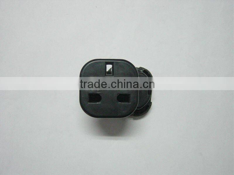 Travel Adaptor GT-432 universal travel adaptor