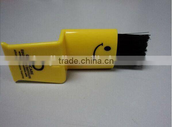 funning plastic smile keyboard brush computer brush LCD screen brush