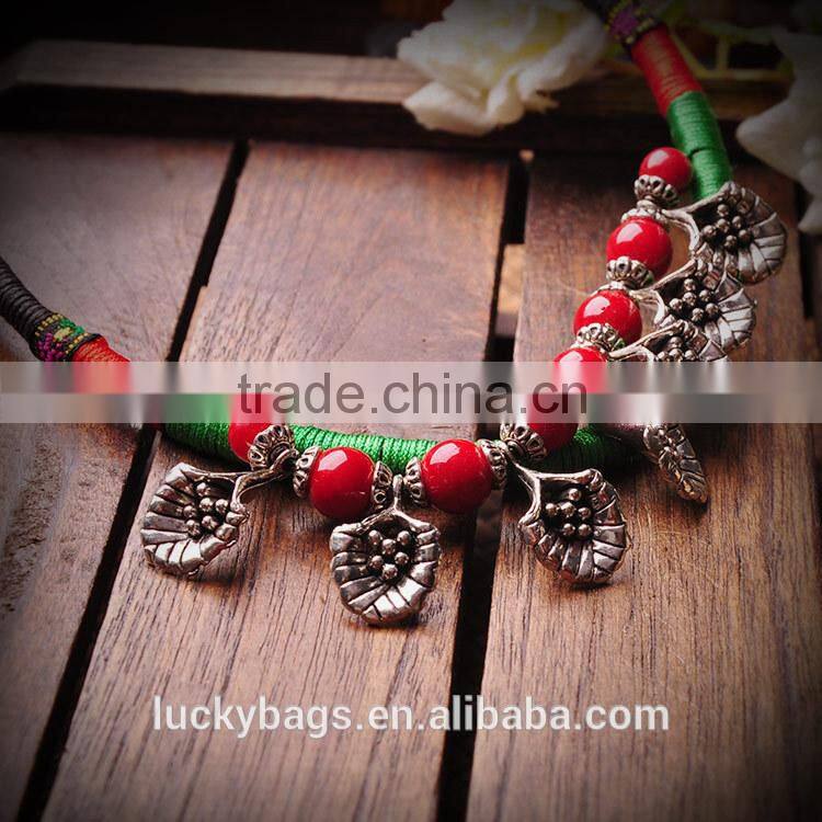 New style ethnic flower necklace tibetan flavor necklace