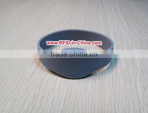 Wholesale 13.56MHz Festival Silicone RFID Bracelet for Events