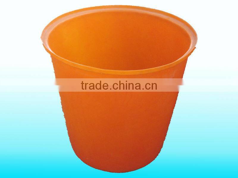 Ourdoor application of round container