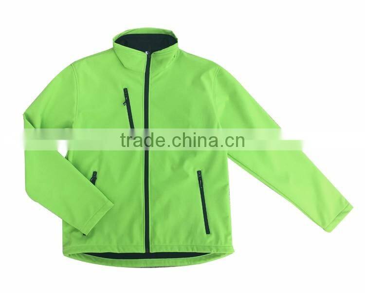 Wholesale outdoor apparel men sports softshell jacket