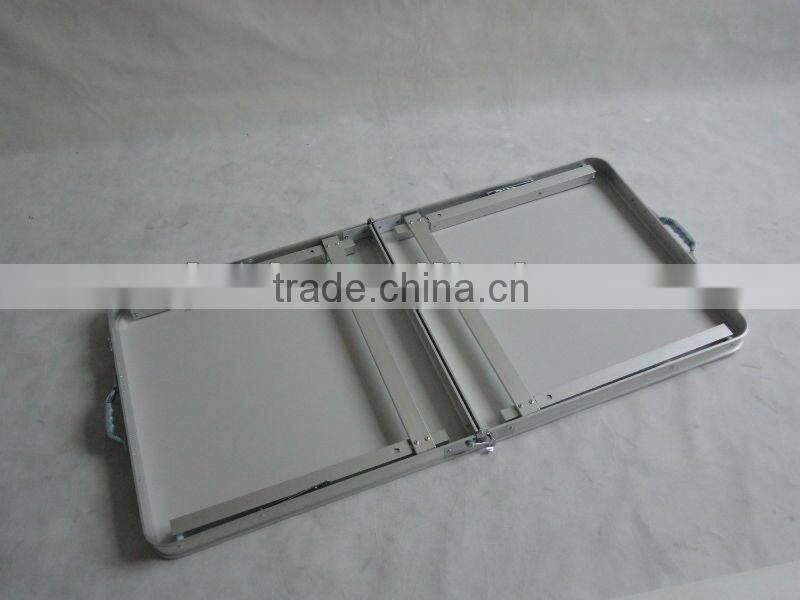 Outdoor Aluminum Folding Table