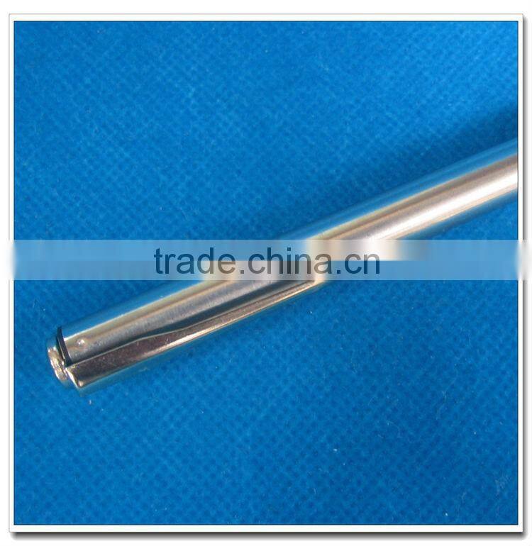 Comfortable metal telescopic back scratcher