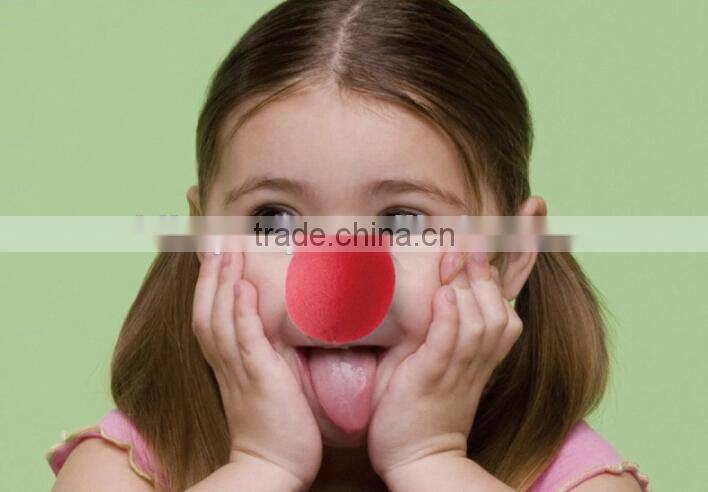 Sponge foam clown nose for circus clown