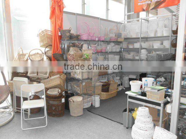 wholesale inexpensive wicker fishing creel basket for storage