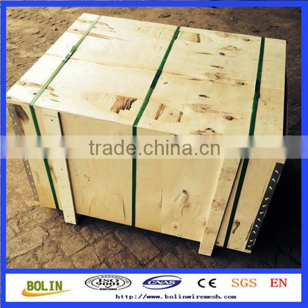 Stainless steel woven micromesh