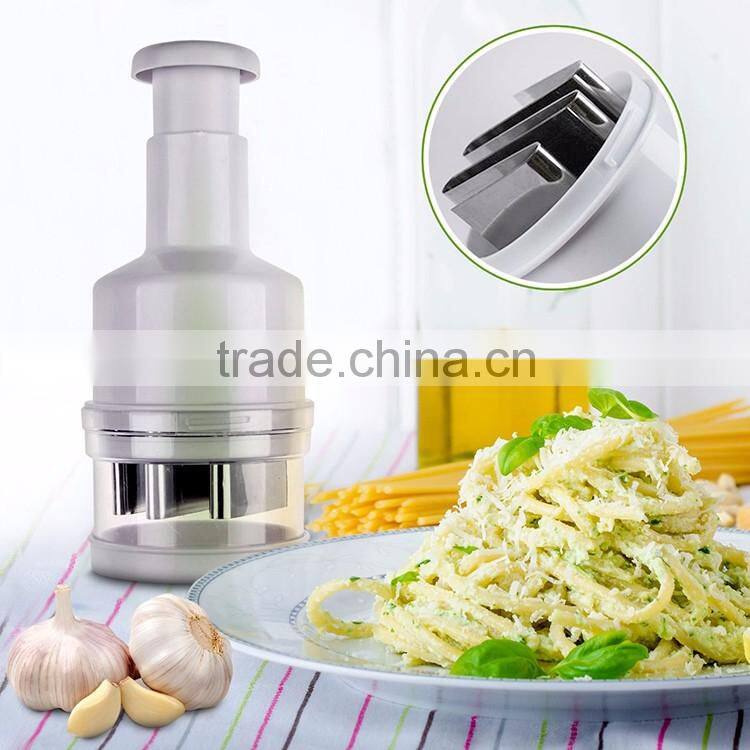 Bottle-shaped Magic Plastic Manual Onion Chopper