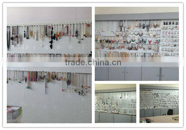 paracord bracelet with rainbow band and adjustable closure