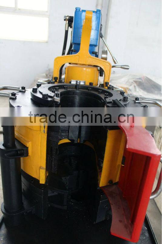 hydraulic tongs' backup jaw plate frame