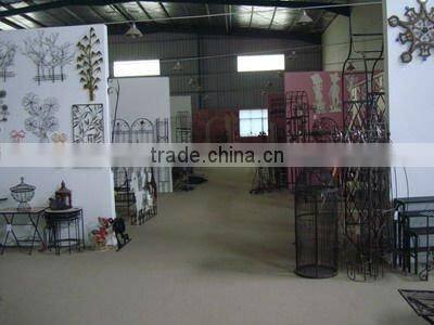 metal wall plant holder