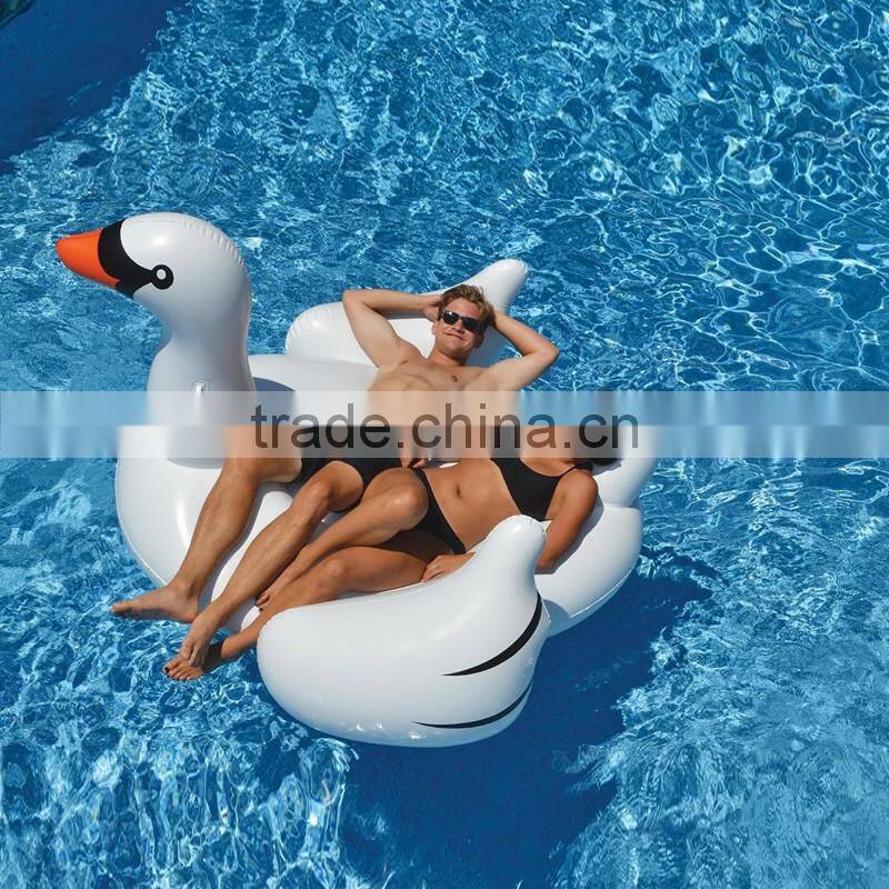 2017 fashion leasure giant white swan swimming inflatable toys flamingo pool float for adults and kids water games party toys