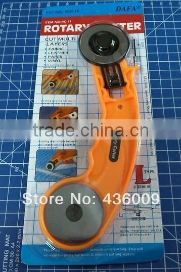 Domestic Sewing Parts DAFA Brand 45mm Handle Rotary Cutter With Blades For Fabric Leather Paper And Vinyl