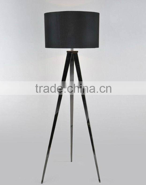 Modern black /white standing floor lamps /Unique floor light/decorative tripod floor lamp