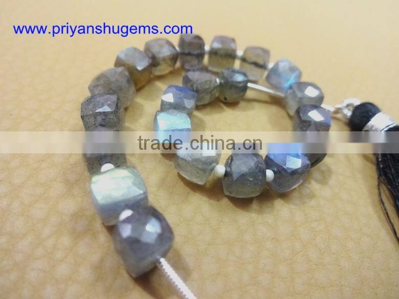 Distinctive elongated stone hand 6-15 mm surface box shape, 7 "chain length 100% natural gem