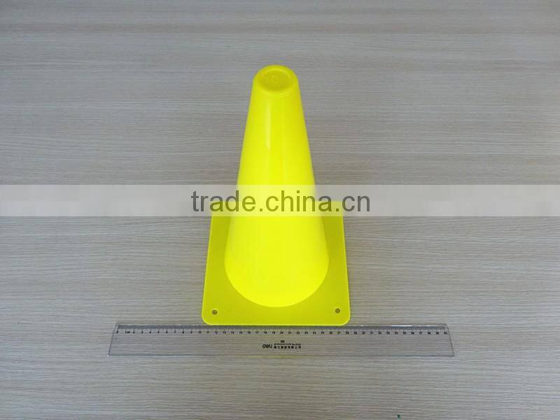 plastic football soccer marker cones for speed training