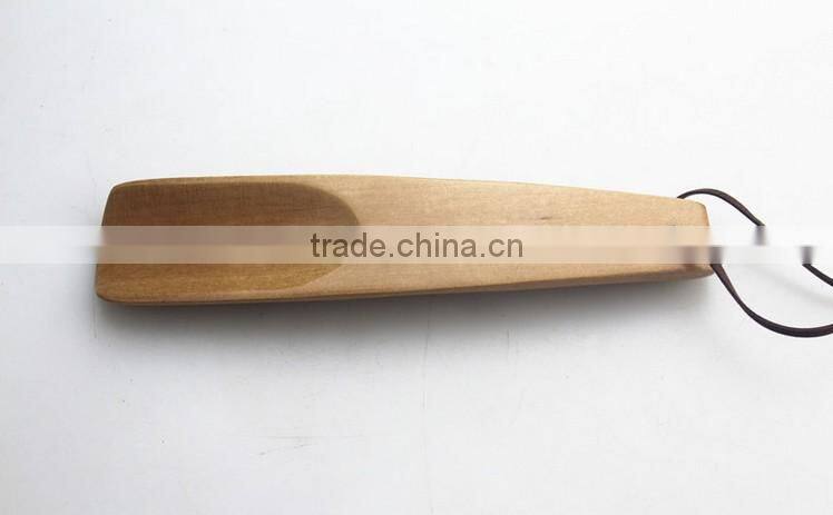 Wooden shoe horn