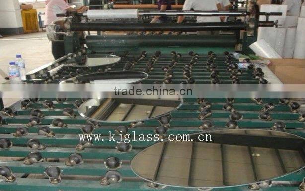 bevelled aluminum mirror in apple shape