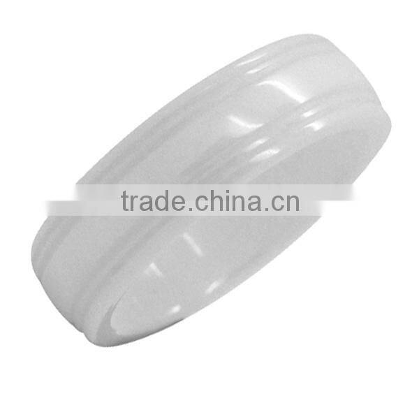 Fashion white ceramic ring with grooves